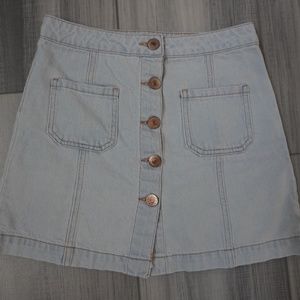 Forever 21 Denim Skirt - Size Small